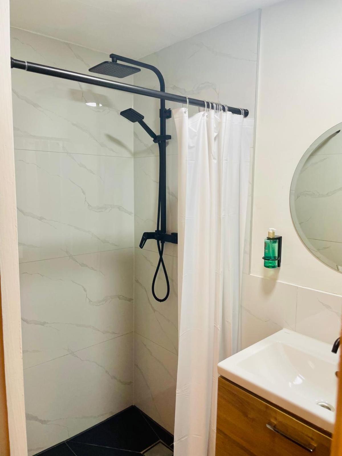 וילמסטאד Atelier Skalo Boutique Hotel מראה חיצוני תמונה